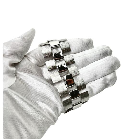Sarah Coventry Four Seasons Bracelet Brushed And Shiny Silver Tone Textured Link - Picture 7 of 9